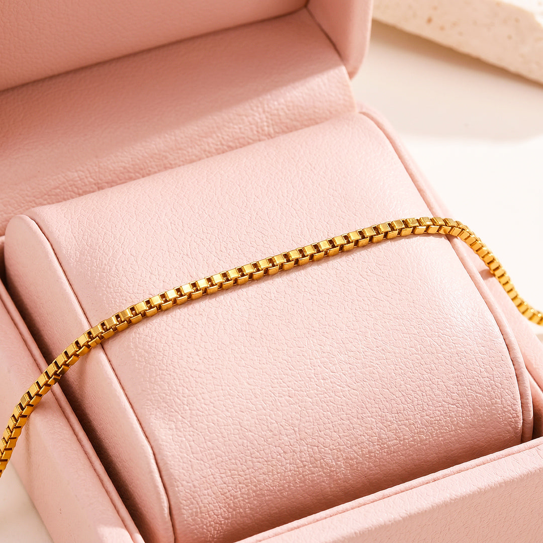 Box Chain Bracelet with Diamond Simulant Charm | Luxe6698