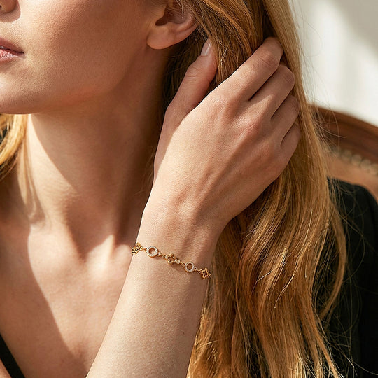 Clover Cross and Pavé Ring Chain Bracelet | Women&