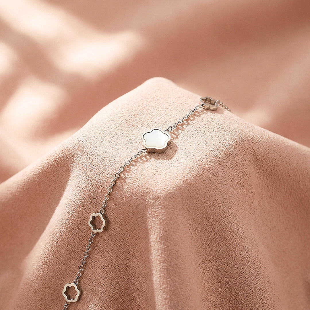 Mother of Pearl Clover Chain Bracelet | Women&