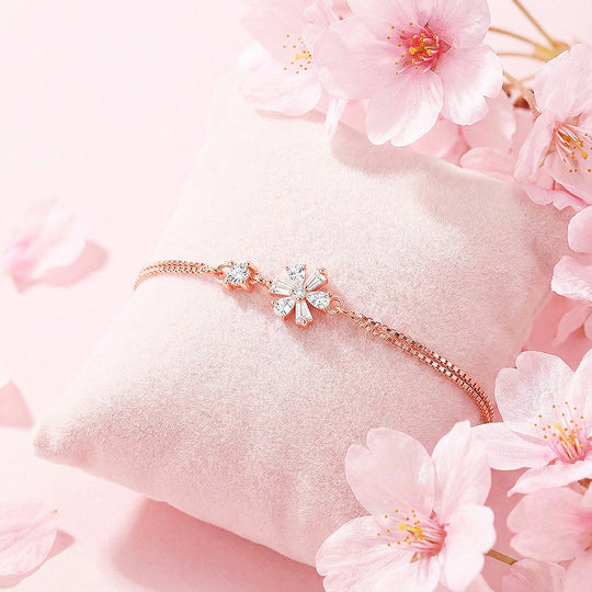 Snowflake Bracelet | Diamond Simulant | Luxe6190 - bangle | Singapore Jewellery, Wedding Rings &amp; Gifts | Same Day Delivery | Tiara.com.sg