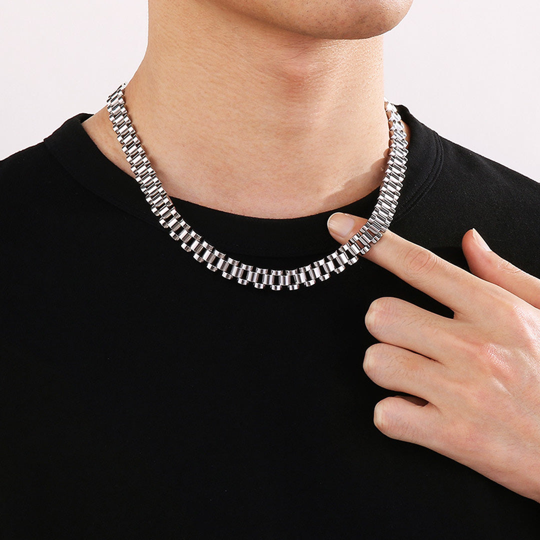 MN1074 - Necklace | Singapore Jewellery, Wedding Rings &amp; Gifts | Same Day Delivery | Tiara.com.sg