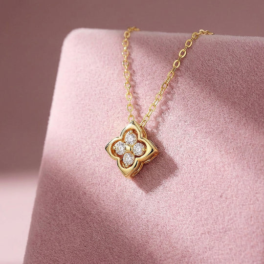 Four-Leaf Floral Cluster Moissanite Pendant Necklace | PRM2020