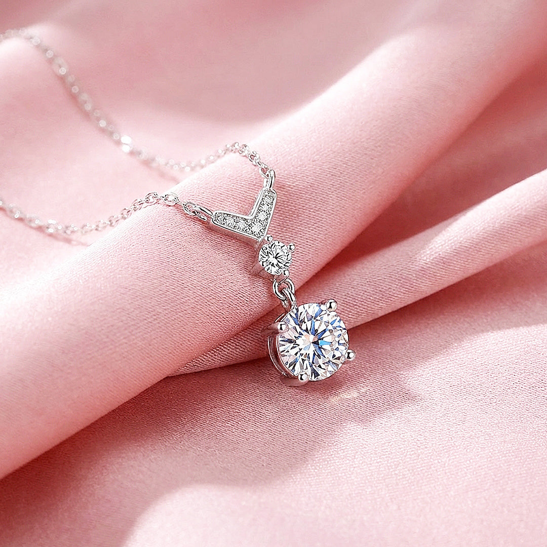 V-Bar Drop Moissanite Pendant Necklace | PRM2047