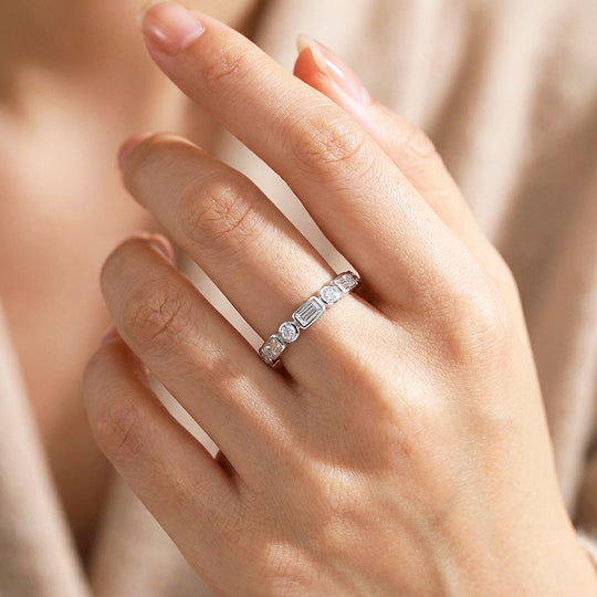 Emerald Cut &amp; Round Bezel Band Ring | Diamond Simulant | 925 Sterling Silver | Prm5019
