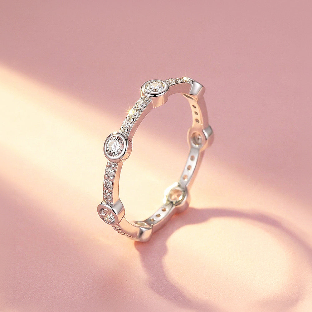 Scalloped Round Bezel & Pavé Eternity Ring Band | Diamond Simulant | 925 Sterling Silver | Prm5021