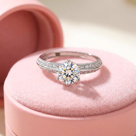 Round Brilliant Pavé Moissanite Ring | 925 Sterling Silver | PRM7105