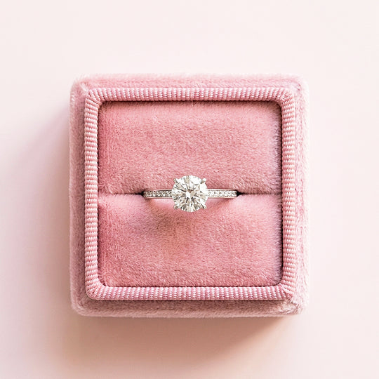 Round Solitaire Pavé Women Ring | 925 Sterling Silver | PRM7121