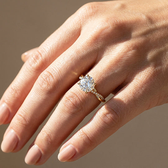 Round Moissanite Twisted Pavé Band Ring | 925 Sterling Silver | PRM7231