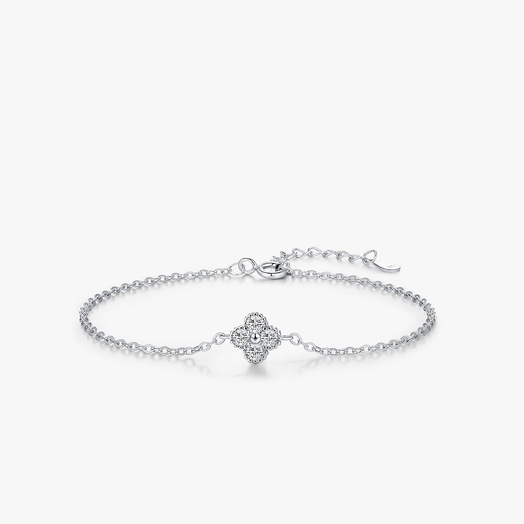 Clover Halo Solitaire Bracelet | Diamond Simulant | Prm9103 - Bracelets | Singapore Jewellery, Wedding Rings &amp; Gifts | Same Day Delivery | Tiara.com.sg