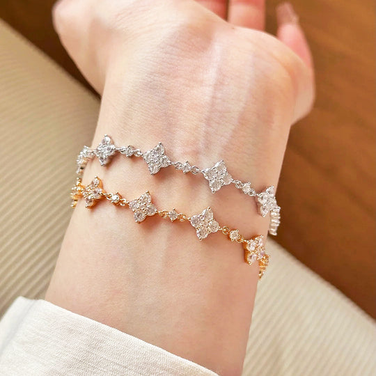 Clover Pavé Link Bracelet | Moissanite | Prm9129 - Bracelets | Singapore Jewellery, Wedding Rings &amp; Gifts | Same Day Delivery | Tiara.com.sg
