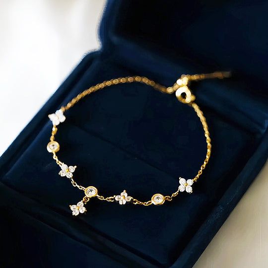 Clover Motif Charm Bracelet | Moissanite | Prm9130 - Bracelets | Singapore Jewellery, Wedding Rings &amp; Gifts | Same Day Delivery | Tiara.com.sg