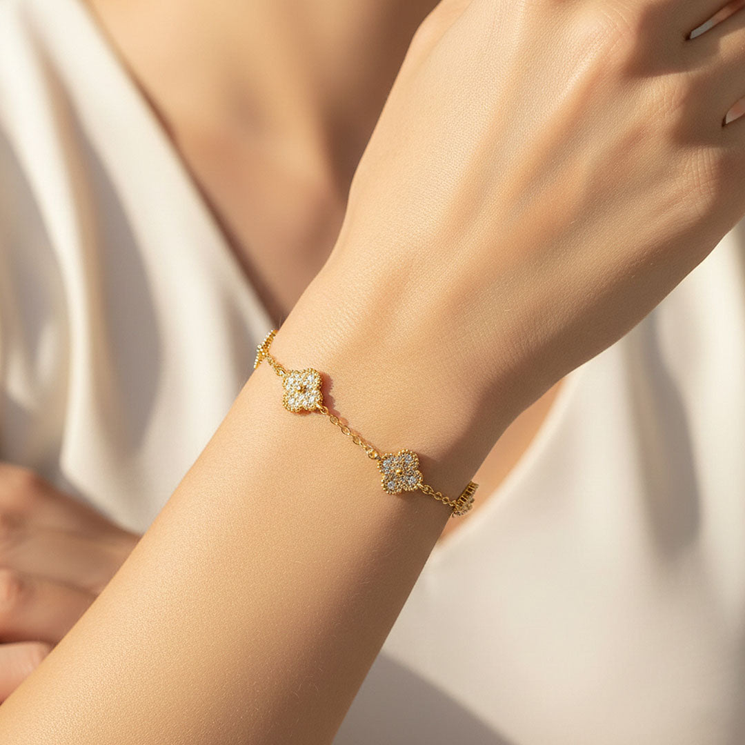 Pavé Clover Station Bracelet | Moissanite | Prm9133 - Bracelets | Singapore Jewellery, Wedding Rings & Gifts | Same Day Delivery | Tiara.com.sg