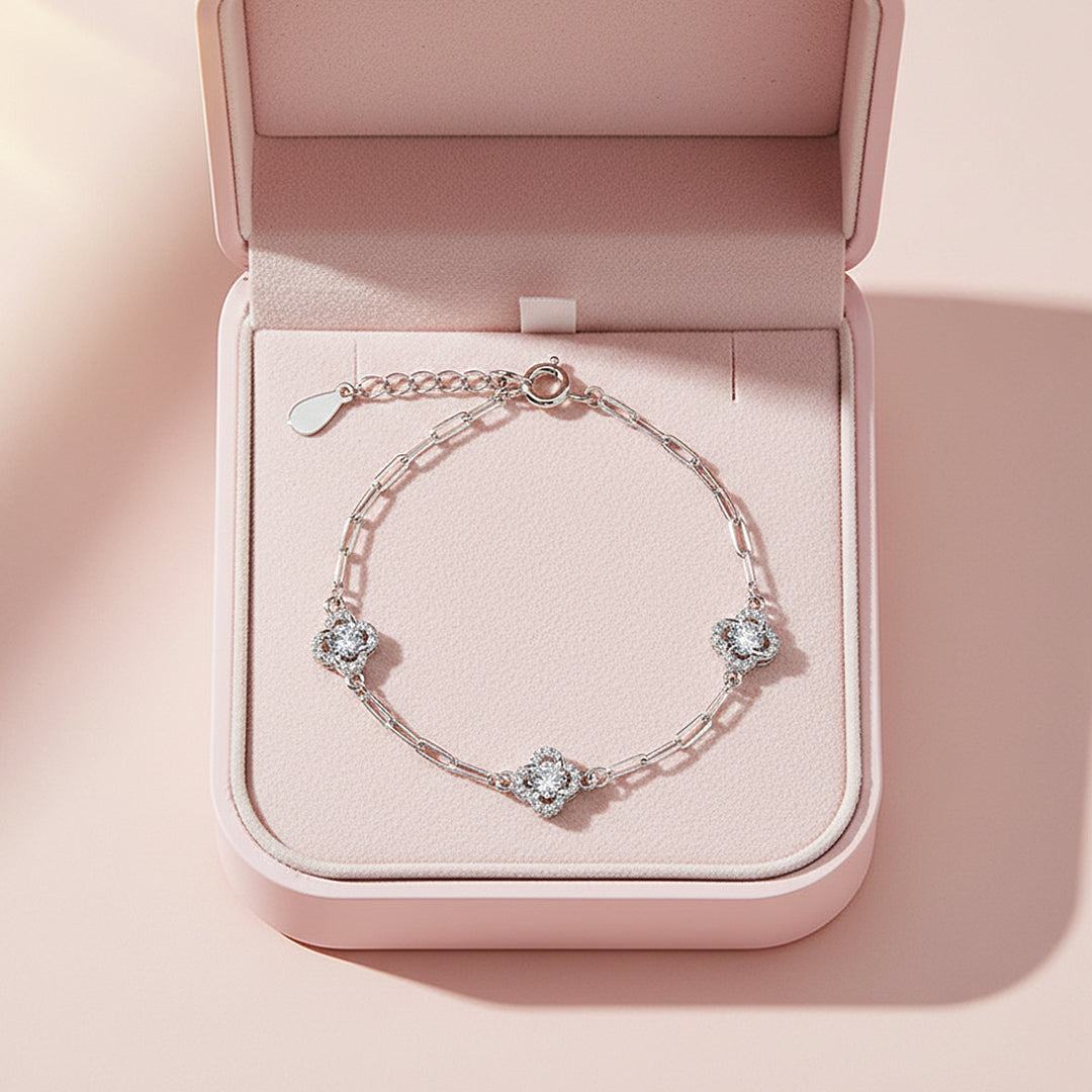 Clover Paperclip Link Bracelet | Moissanite | Prm9159 - Bracelets | Singapore Jewellery, Wedding Rings &amp; Gifts | Same Day Delivery | Tiara.com.sg