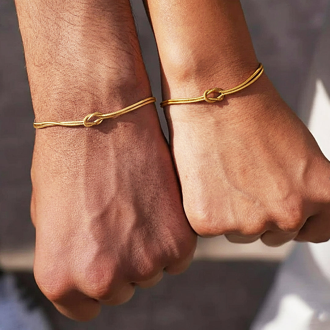 Soul Knot Couple Bracelets - Same Day Couple | Singapore Jewellery, Wedding Rings & Gifts | Same Day Delivery | Tiara.com.sg