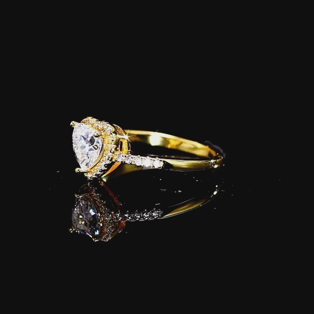 Heart Halo Twisted Band Ring | 1.00ct | Moissanite | 925 Sterling Silver | Prm7157