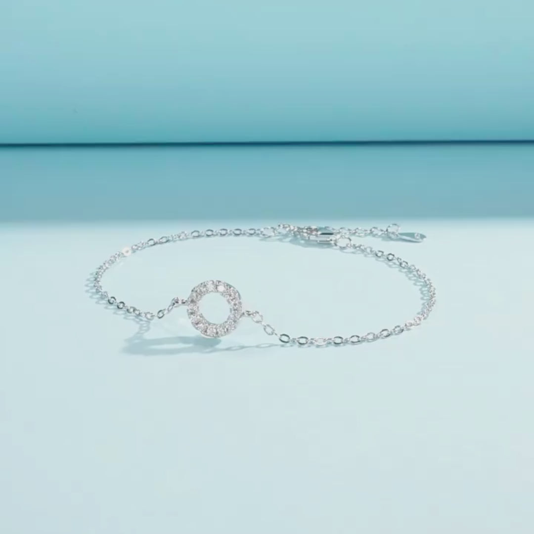 Moissanite Halo Circle Link Bracelet | Prm9117