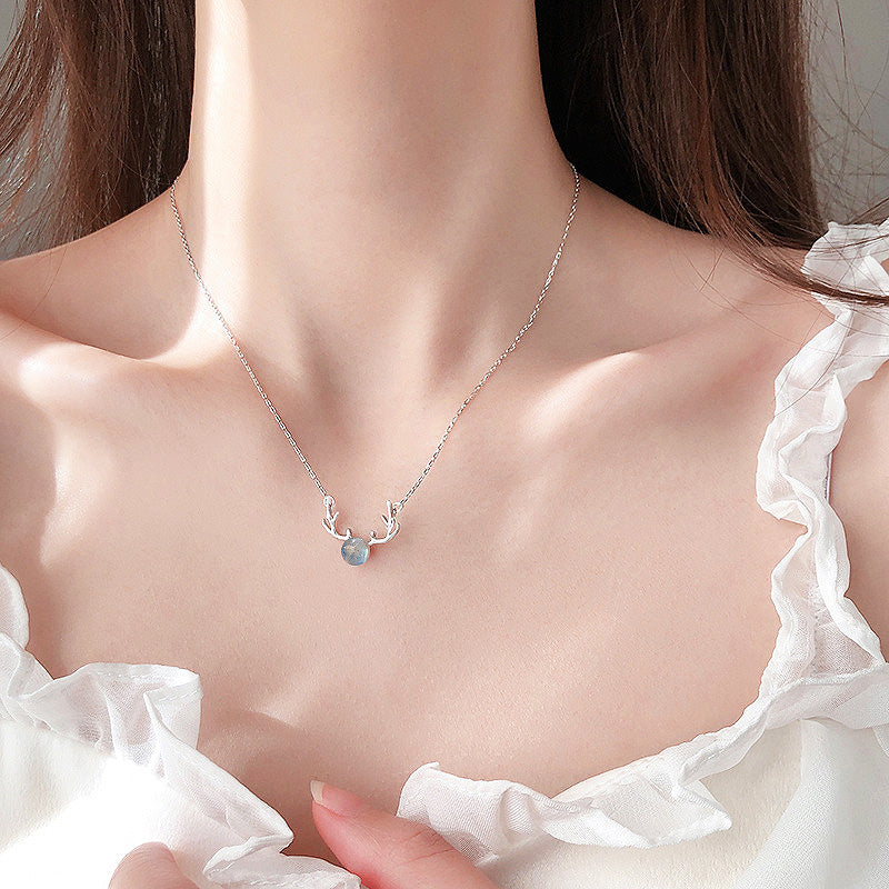 Luxe4050 - Strawberry Crystal Necklace - | Singapore Jewellery, Wedding Rings &amp; Gifts | Same Day Delivery | Tiara.com.sg