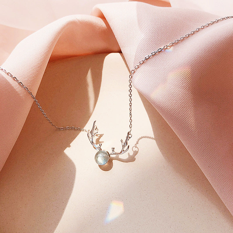 Luxe4050 - Strawberry Crystal Necklace - | Singapore Jewellery, Wedding Rings &amp; Gifts | Same Day Delivery | Tiara.com.sg