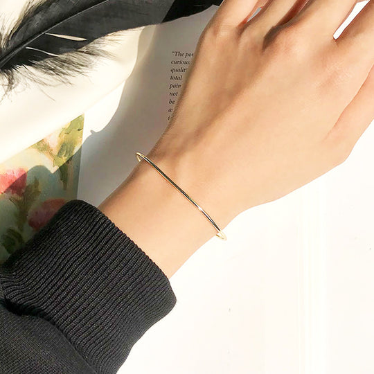 Luxe6105 Bangle - | Singapore Jewellery, Wedding Rings &amp; Gifts | Same Day Delivery | Tiara.com.sg